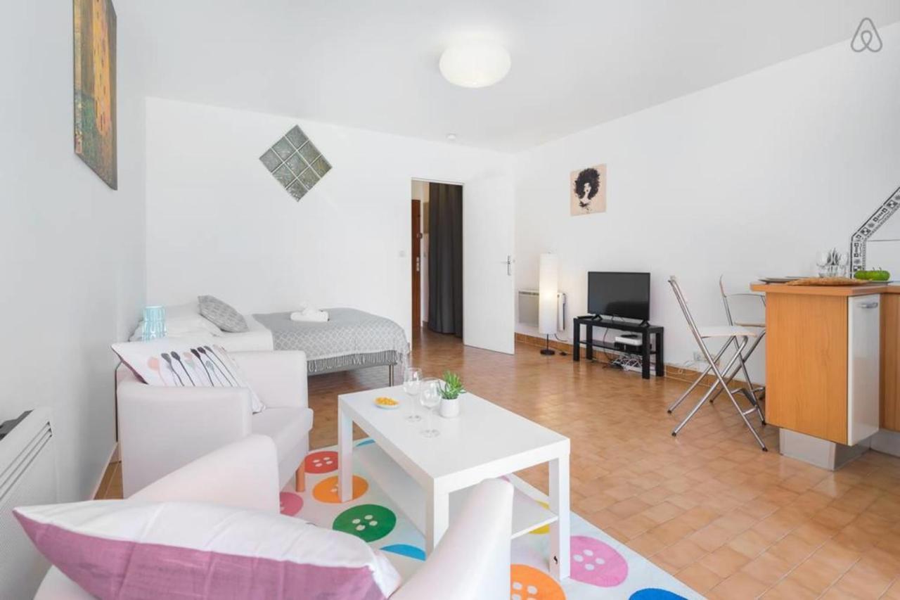 Charming Studio Close To The Train Station - Air Rental มงต์เปอลิเยร์ ภายนอก รูปภาพ